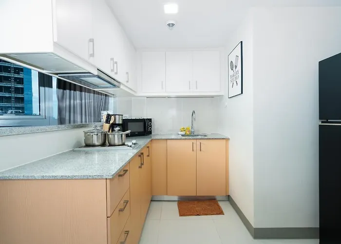 Uptown Parksuites Upscale Spacious Cor Unit Balcony And Views *
