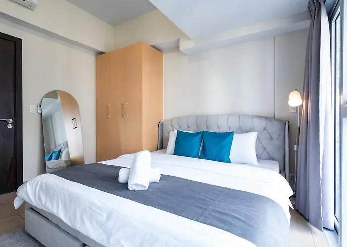 Uptown Parksuites Upscale Spacious Cor Unit Balcony And Views *