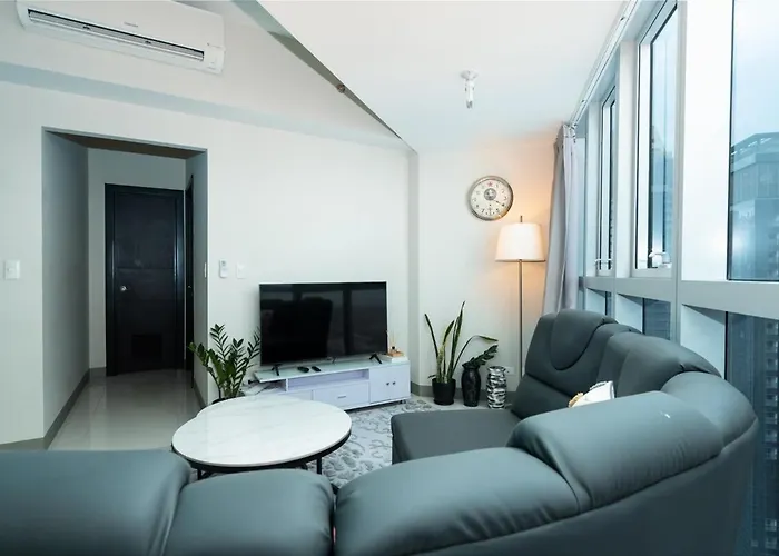 公寓 Uptown Parksuites Upscale Spacious Cor Unit Balcony And Views *
